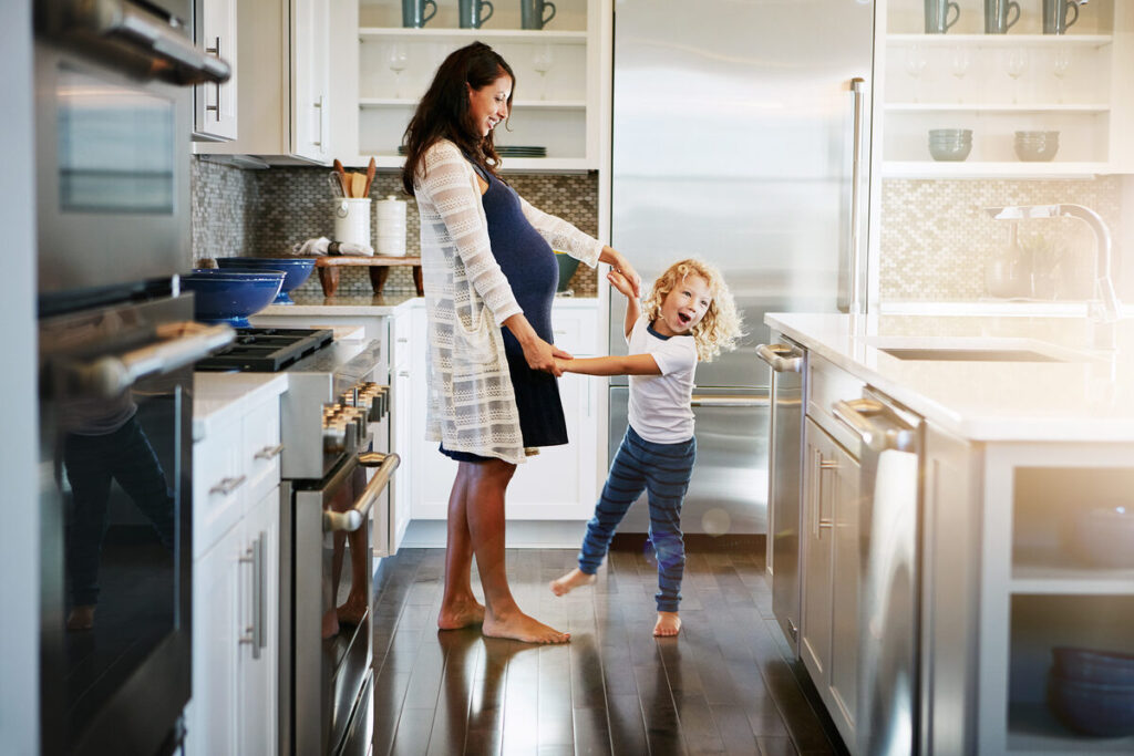 A Neighbor’s Guide to Life in Brook Forest: Oak Brook’s Coveted, Family-Friendly Gem